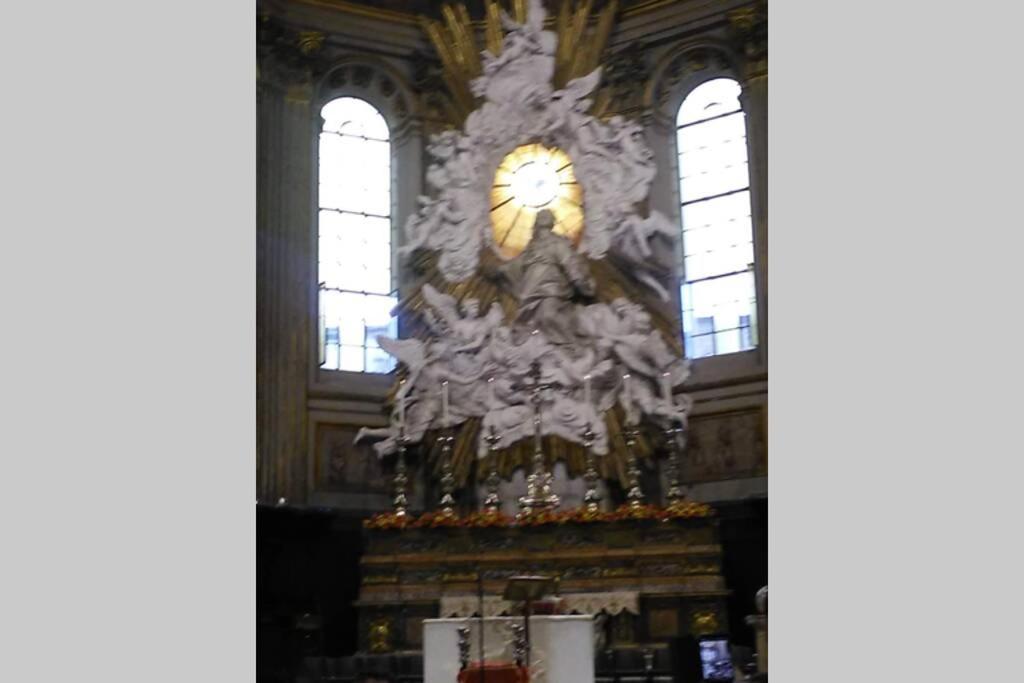 Napoli Centro Storico Un Passo Da San Gennaroアパートメント エクステリア 写真