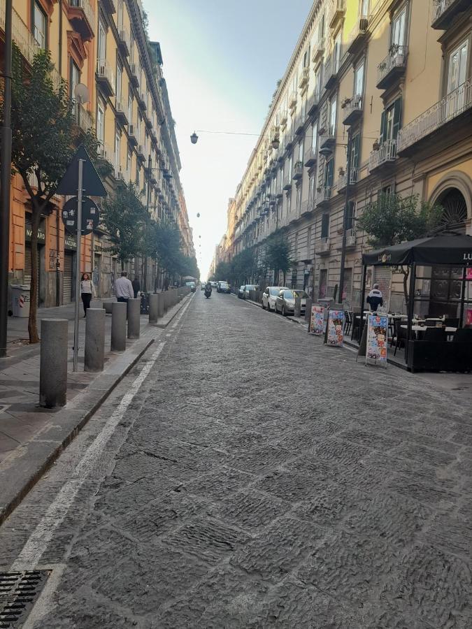 Napoli Centro Storico Un Passo Da San Gennaroアパートメント エクステリア 写真