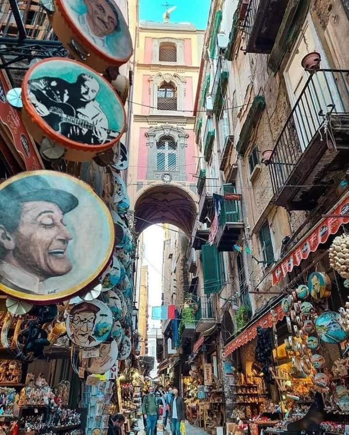 Napoli Centro Storico Un Passo Da San Gennaroアパートメント エクステリア 写真