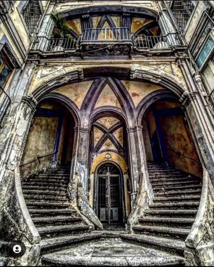 Napoli Centro Storico Un Passo Da San Gennaroアパートメント エクステリア 写真