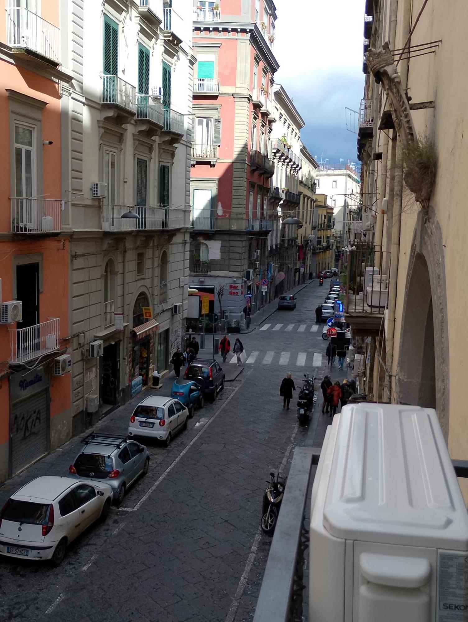 Napoli Centro Storico Un Passo Da San Gennaroアパートメント エクステリア 写真